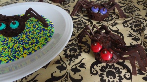 OMG cute! Chocolate spiders for Halloween!