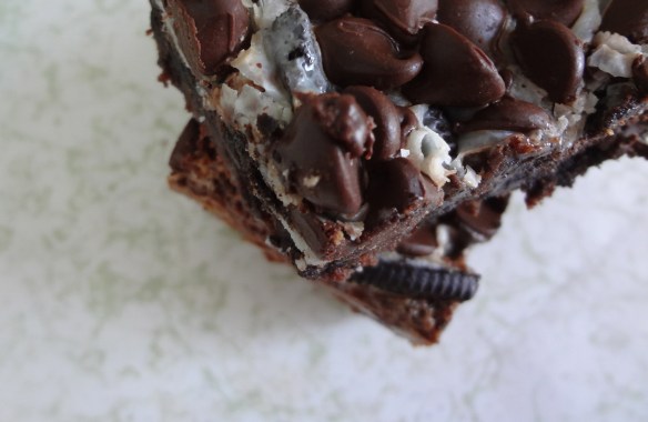 Chocolate Oreo Fudge Bars
