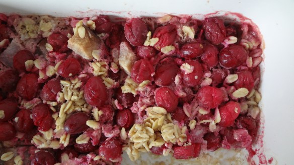 Cranberry pear baked oatmeal // The Culinary Capers